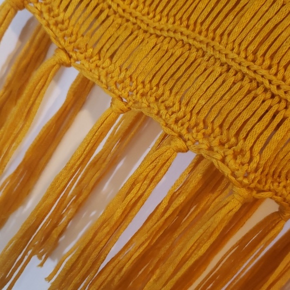 Mustard cover up - Picture 3 of 3